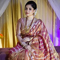 Crush tissue silk banarasee sharee with lace border and golden jari weaving blouse piece.